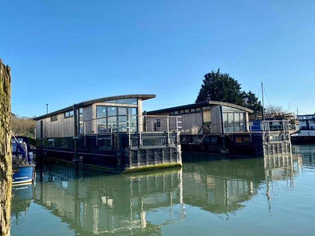 Houseboat Eleuthera Бембридж Экстерьер фото